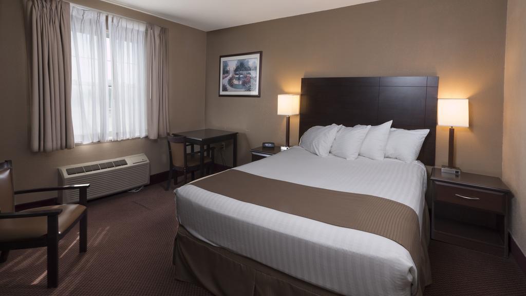 Moberly Inn & Suites Eksteriør billede