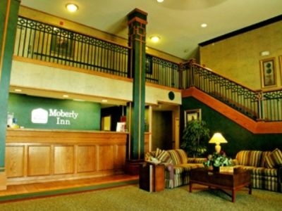 Moberly Inn & Suites Eksteriør billede