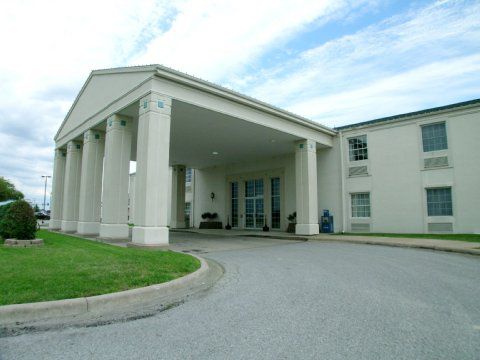 Moberly Inn & Suites Eksteriør billede